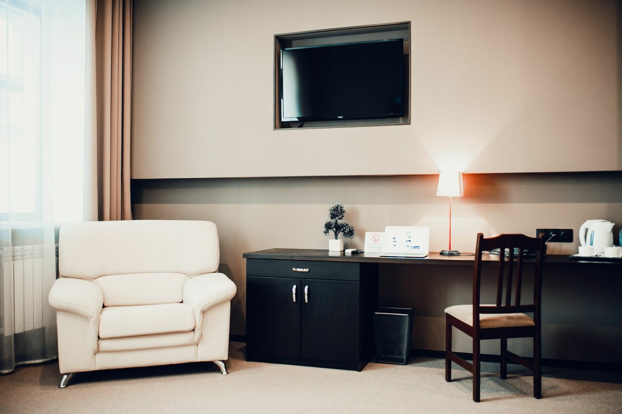 Astana Central Hotel Bagian luar foto